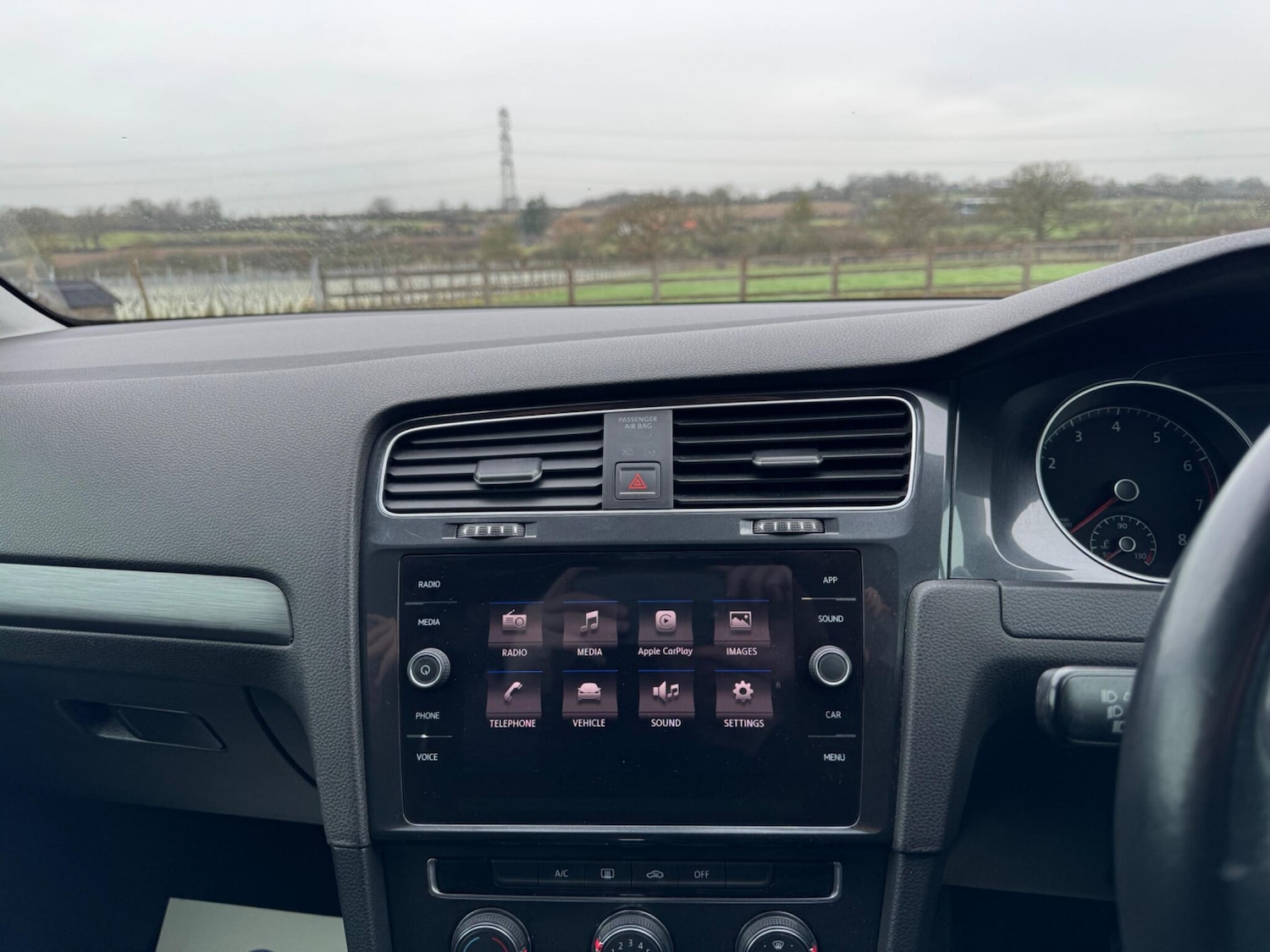 Used Volkswagen Golf 2017 for sale - 76975841: Photo 32