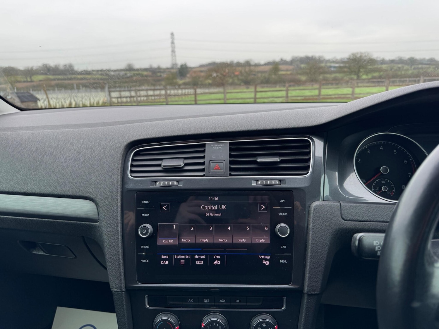 Used Volkswagen Golf 2017 for sale - 76975841: Photo 33