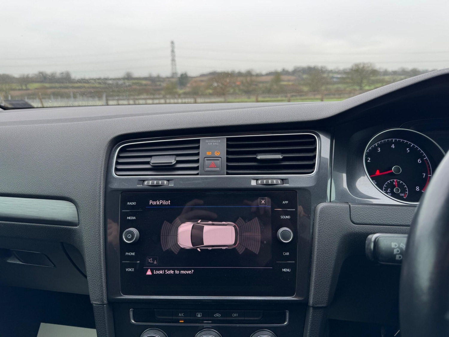 Used Volkswagen Golf 2017 for sale - 76975841: Photo 35