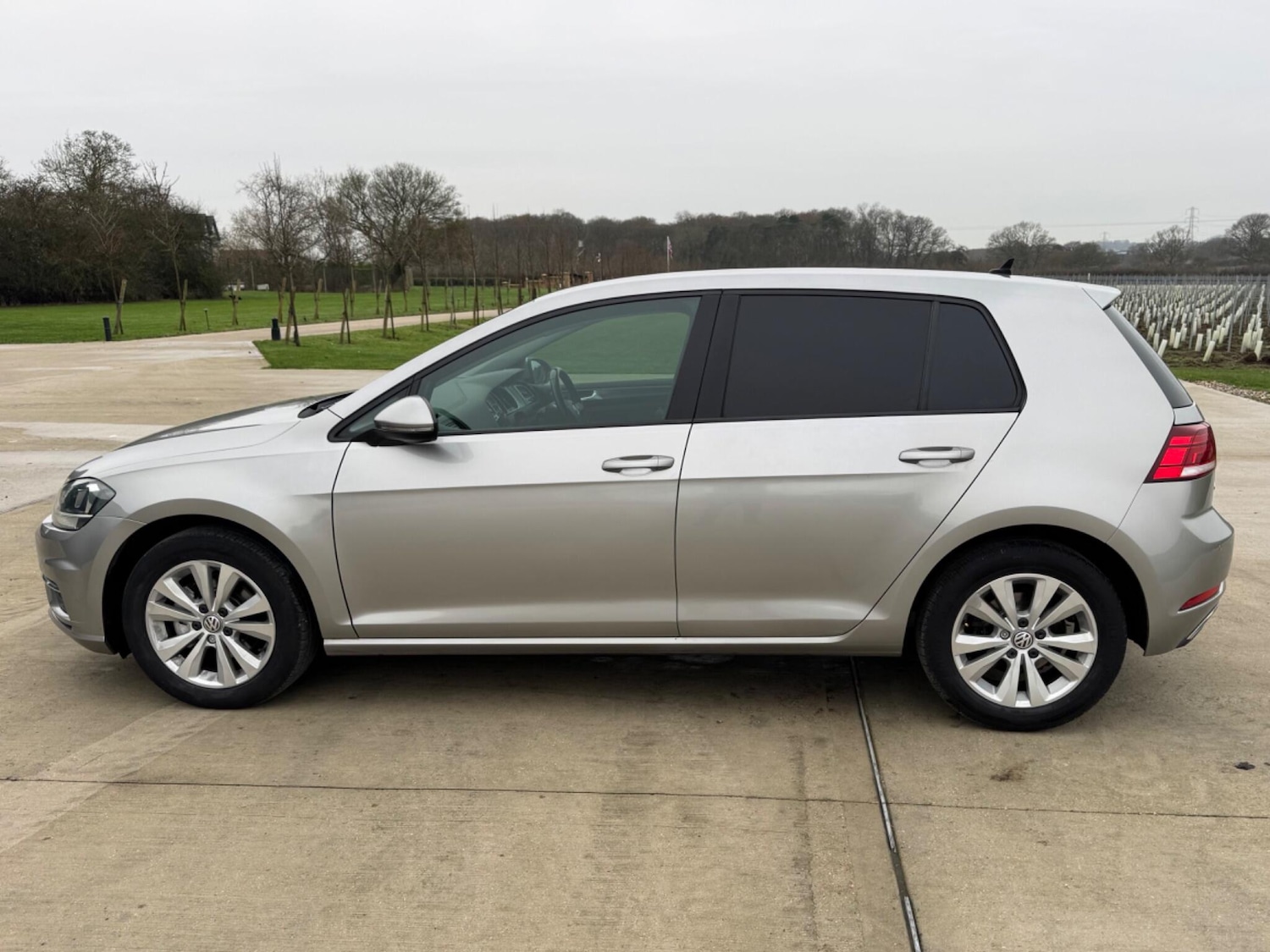 Used Volkswagen Golf 2017 for sale - 76975841: Photo 4