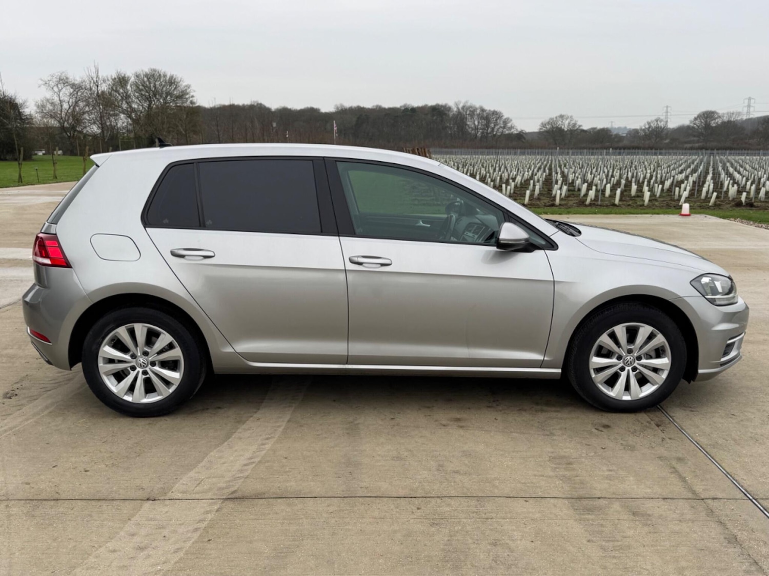 Used Volkswagen Golf 2017 for sale - 76975841: Photo 5