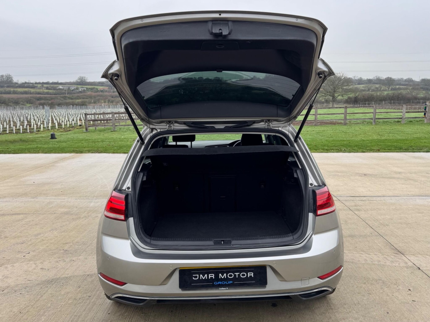 Used Volkswagen Golf 2017 for sale - 76975841: Photo 9