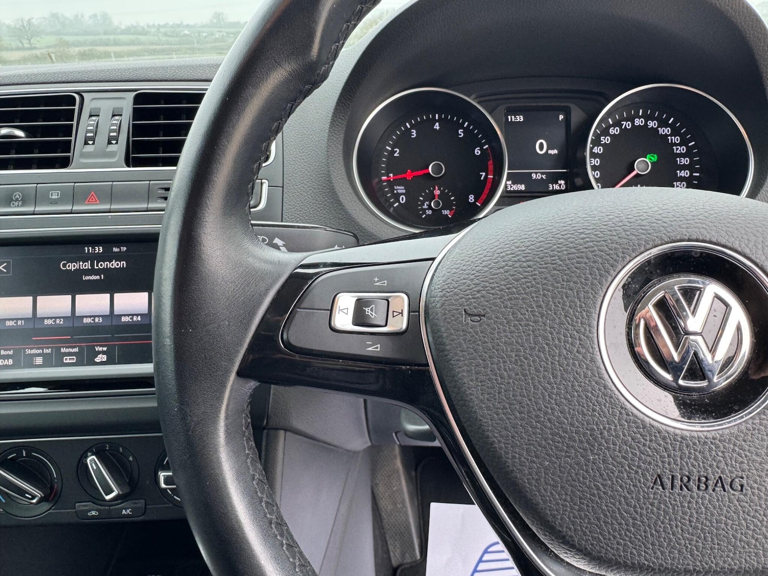 Used Volkswagen Polo for sale - 77808091: Photo 24