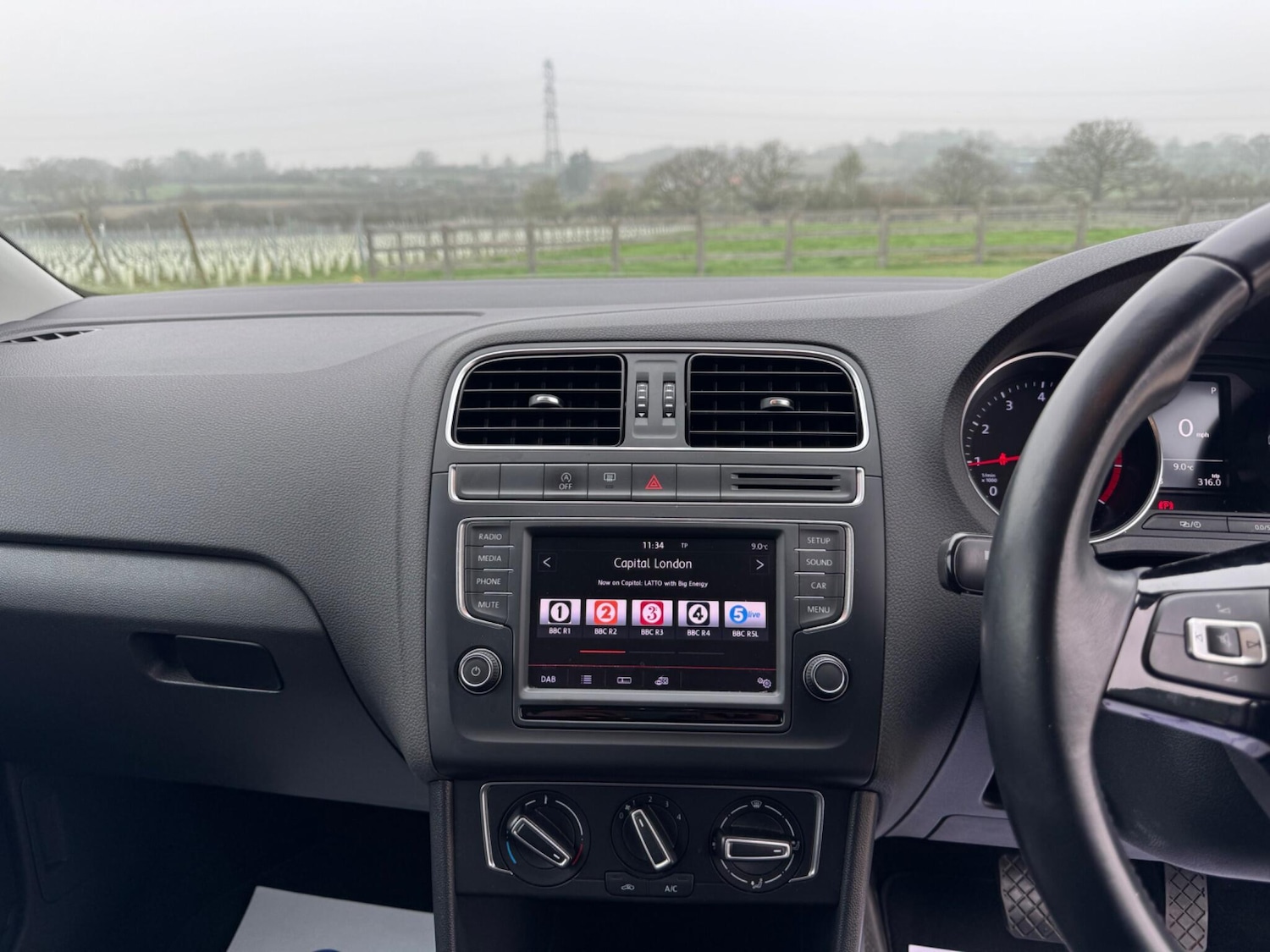 Used Volkswagen Polo for sale - 77808091: Photo 26