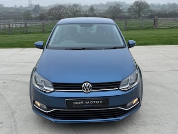 Used Volkswagen Polo 2015 for sale - 77808091: Photo