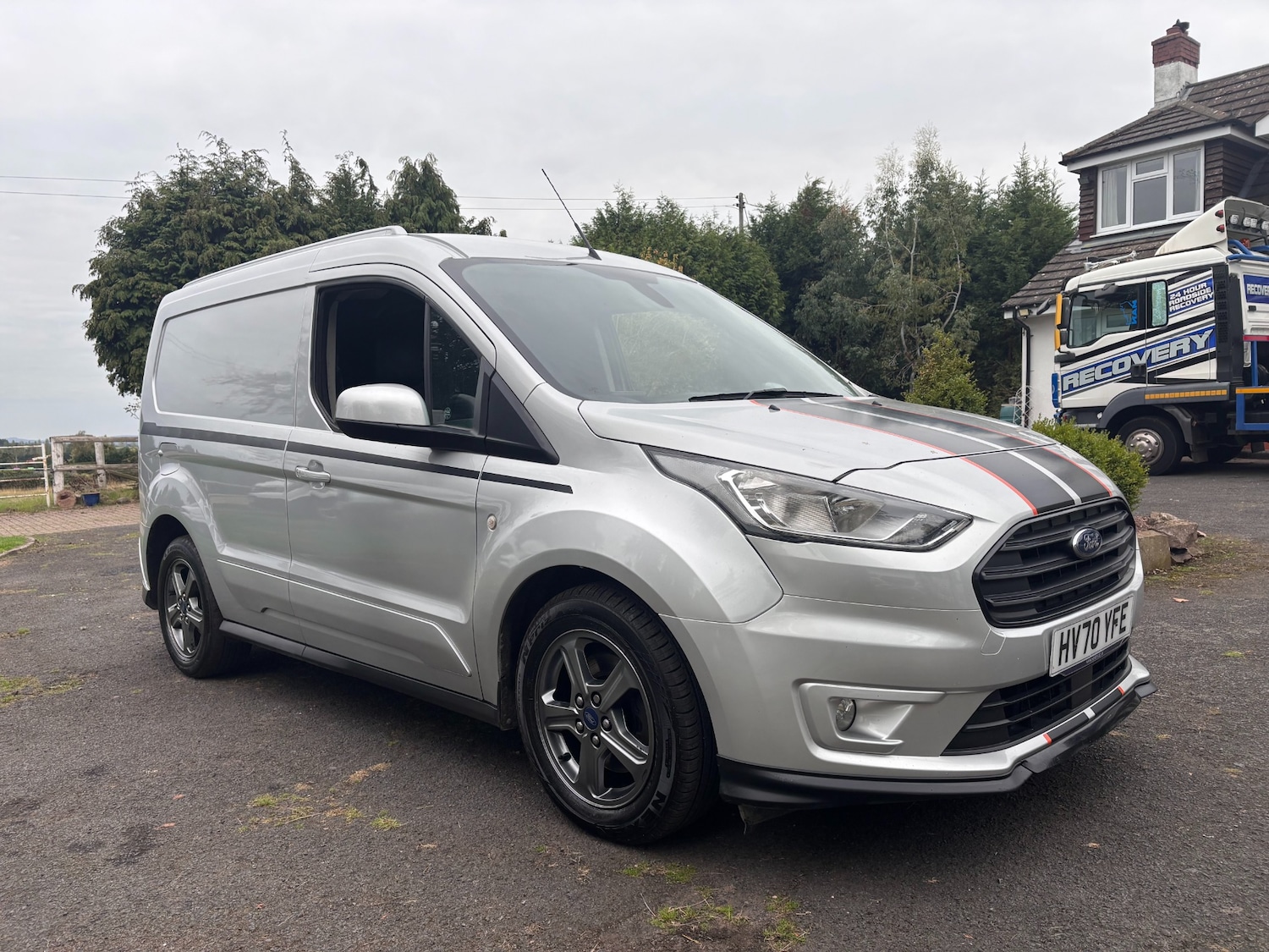 Used Ford Transit Connect 2020 for sale - 77113363: Photo 2