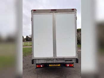 Used Nissan Cabstar 2015 for sale - 77715333: Photo