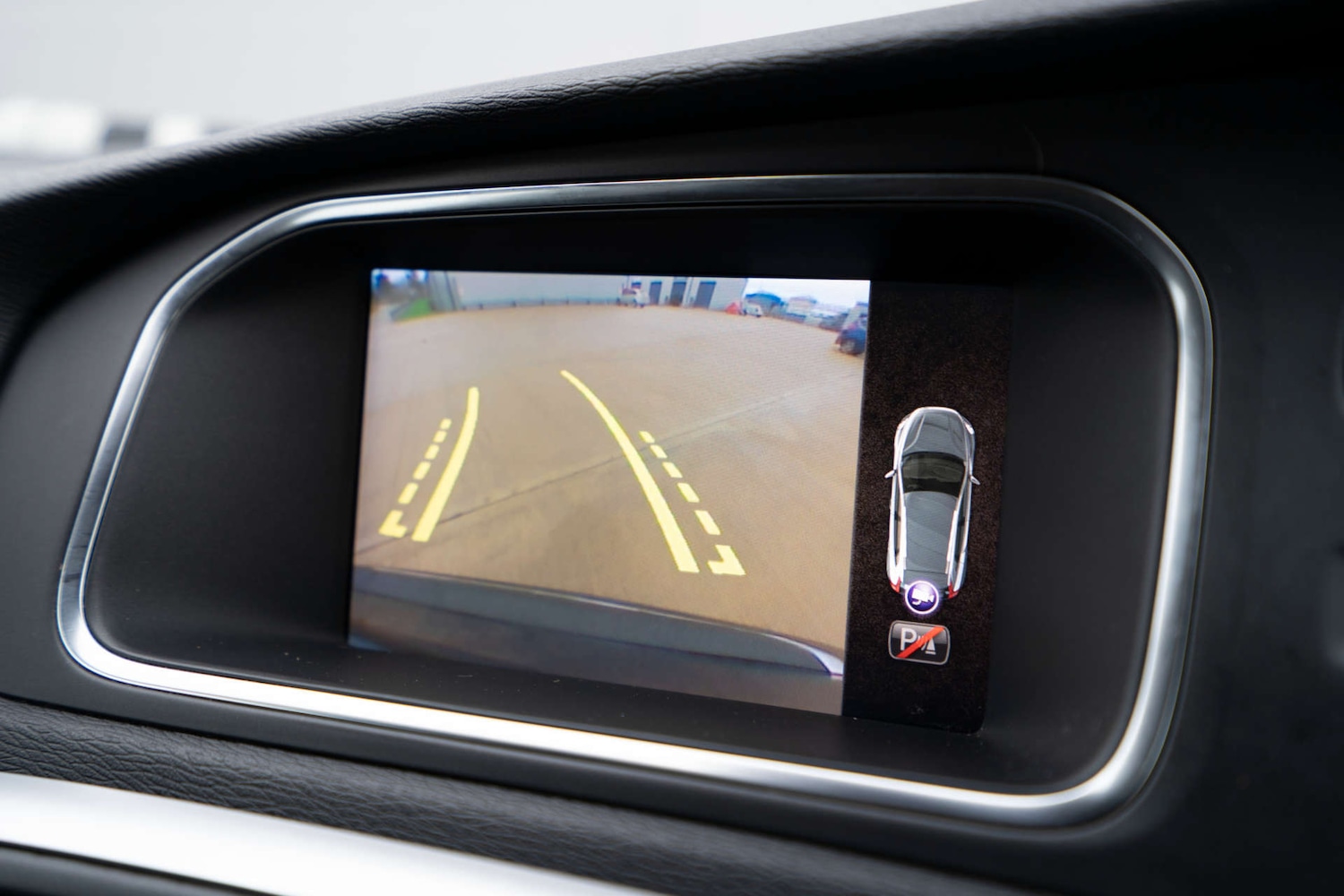 Used Volvo V40 2018 for sale - 76829994: Photo 3