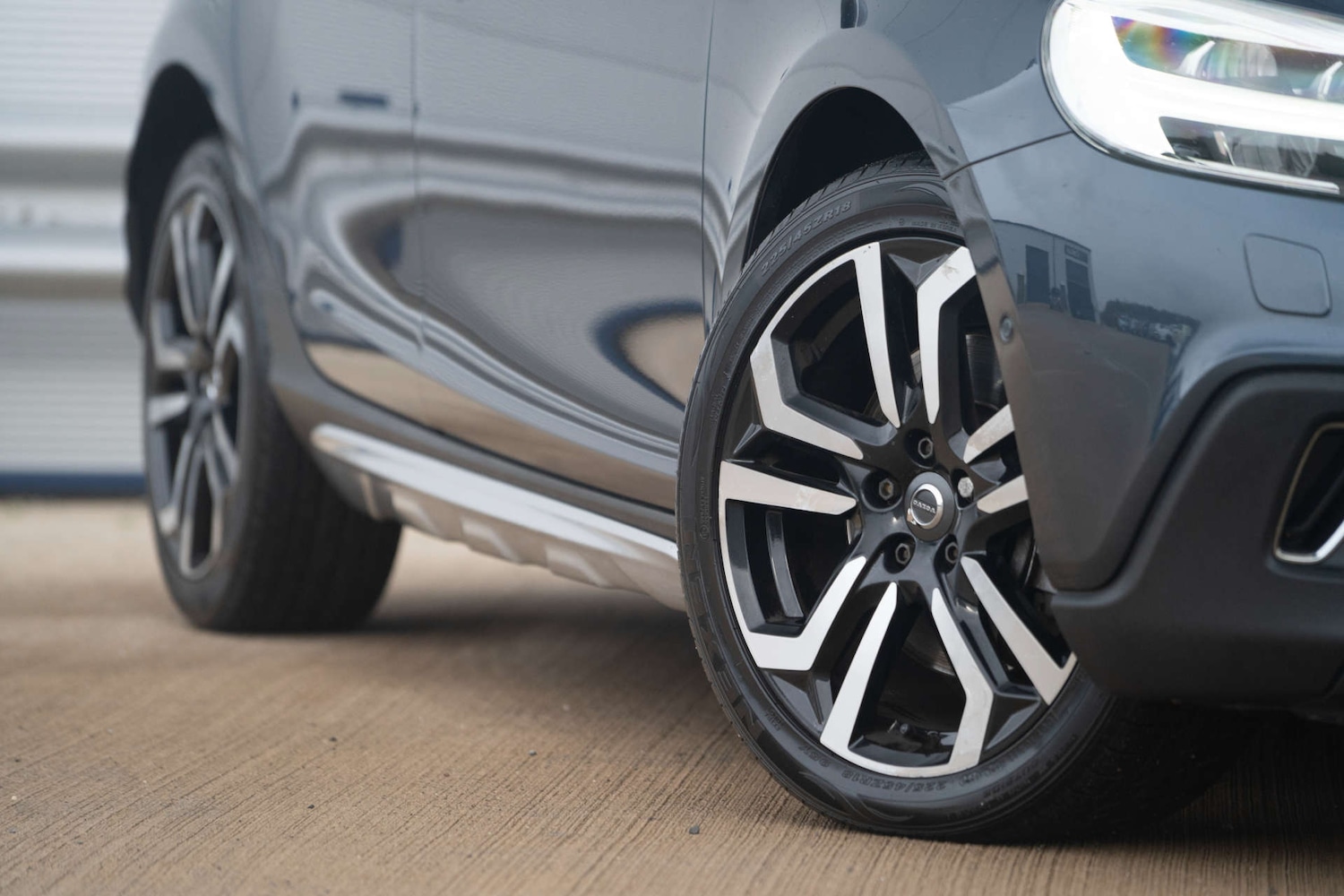 Used Volvo V40 2018 for sale - 76829994: Photo 44