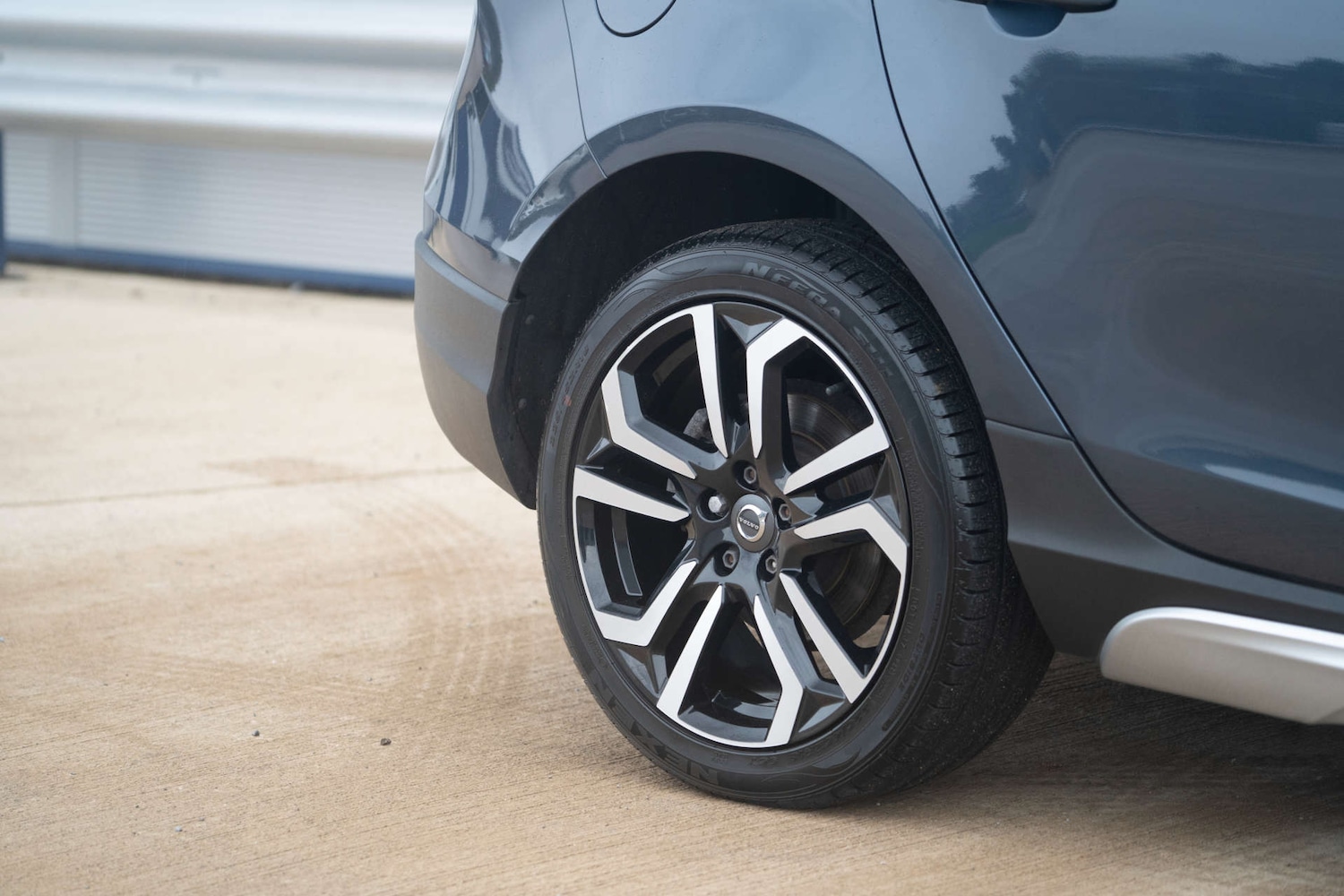 Used Volvo V40 2018 for sale - 76829994: Photo 46