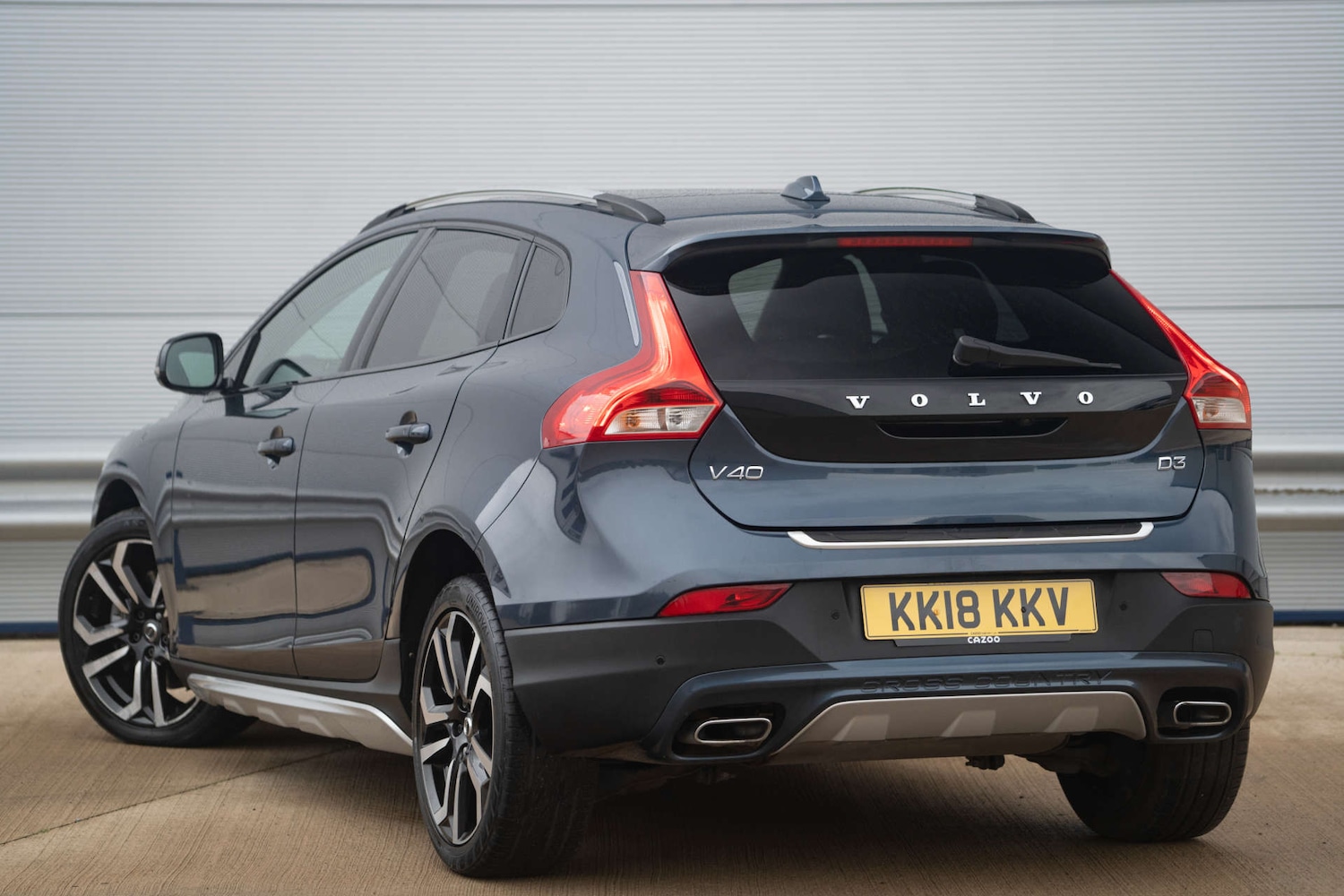 Used Volvo V40 2018 for sale - 76829994: Photo 5