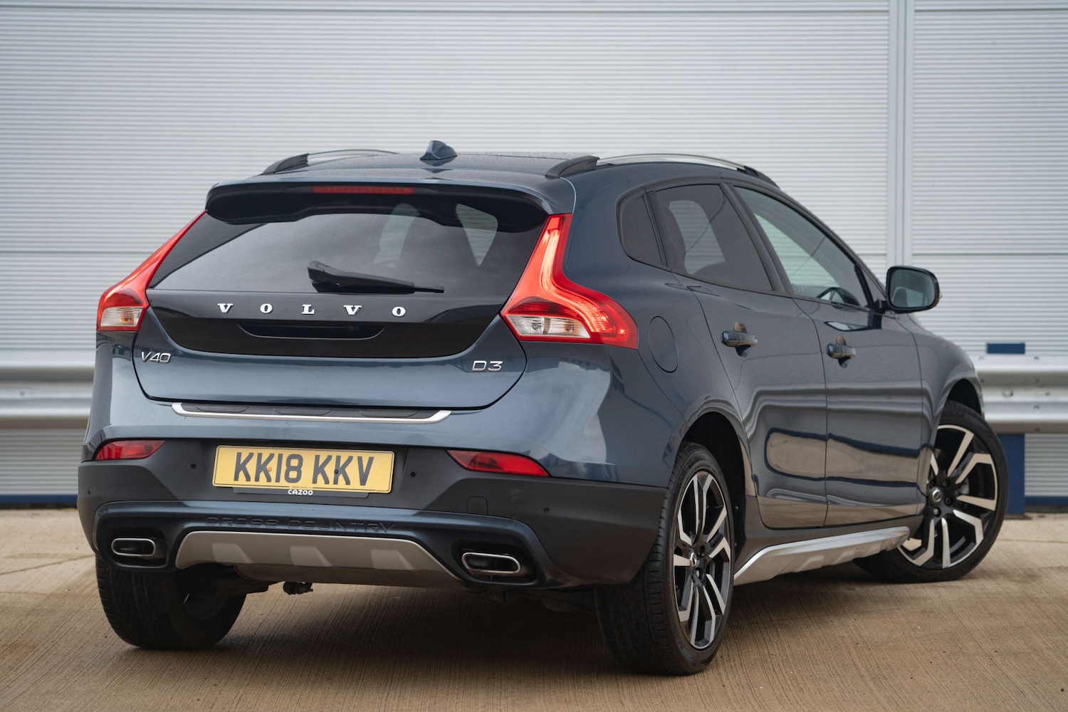 Used Volvo V40 2018 for sale - 76829994: Photo 6