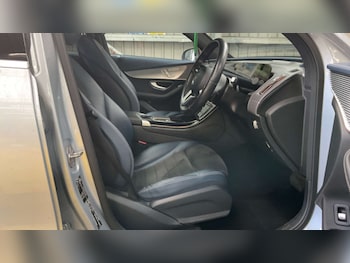 Used Mercedes-Benz EQC 2019 for sale - 78654443: Photo