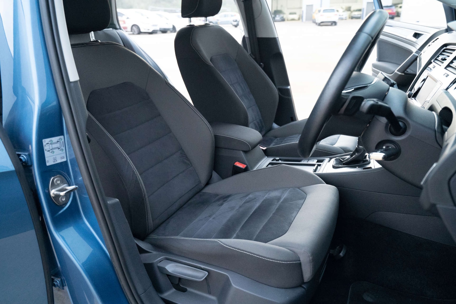 Used Volkswagen Golf 2013 for sale - 77662788: Photo 9