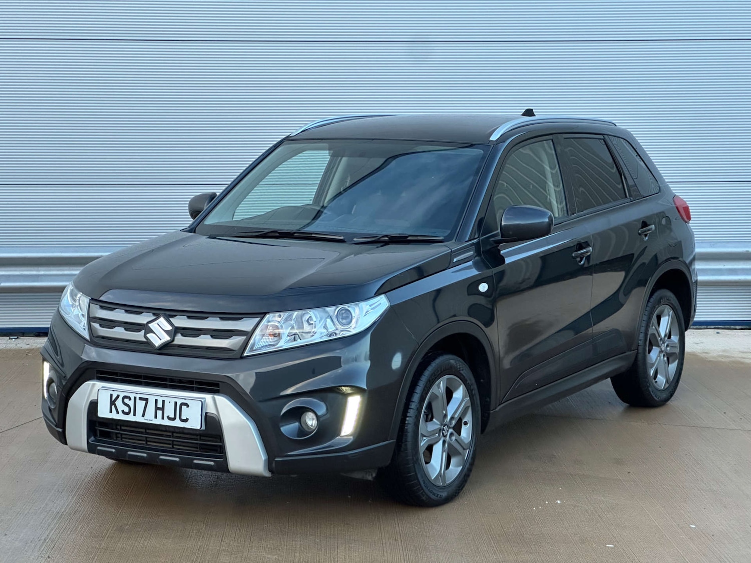 Used Suzuki Vitara 2017 for sale - 76829754: Photo 2