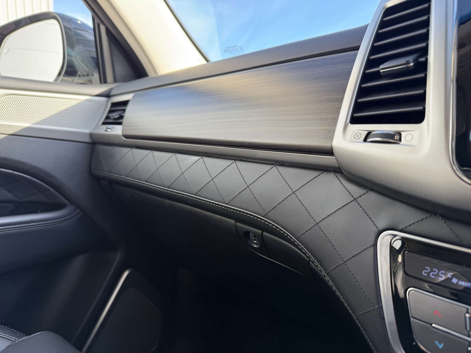 Used Ssangyong Rexton 2018 for sale - 76720228: Photo 19