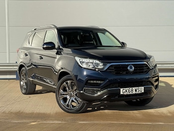 Used Ssangyong Rexton 2018 for sale - 76720228: Photo