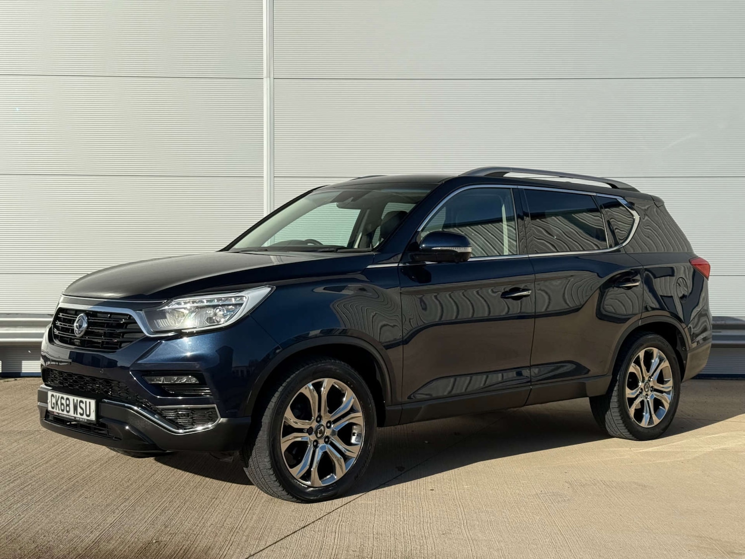 Used Ssangyong Rexton 2018 for sale - 76720228: Photo 2