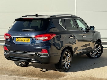 Used Ssangyong Rexton 2018 for sale - 76720228: Photo