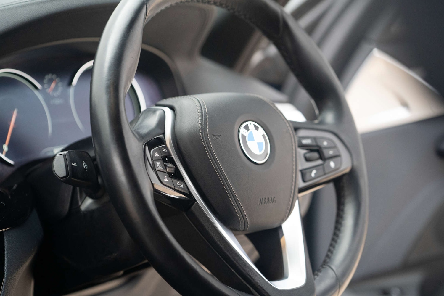 Used BMW 5 Series 2017 for sale - 78003817: Photo 11