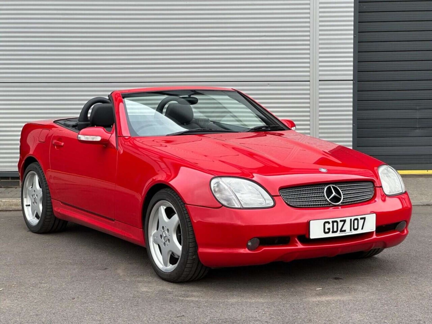 Used Mercedes-Benz SLK 2003 for sale - 76720229: Photo 1