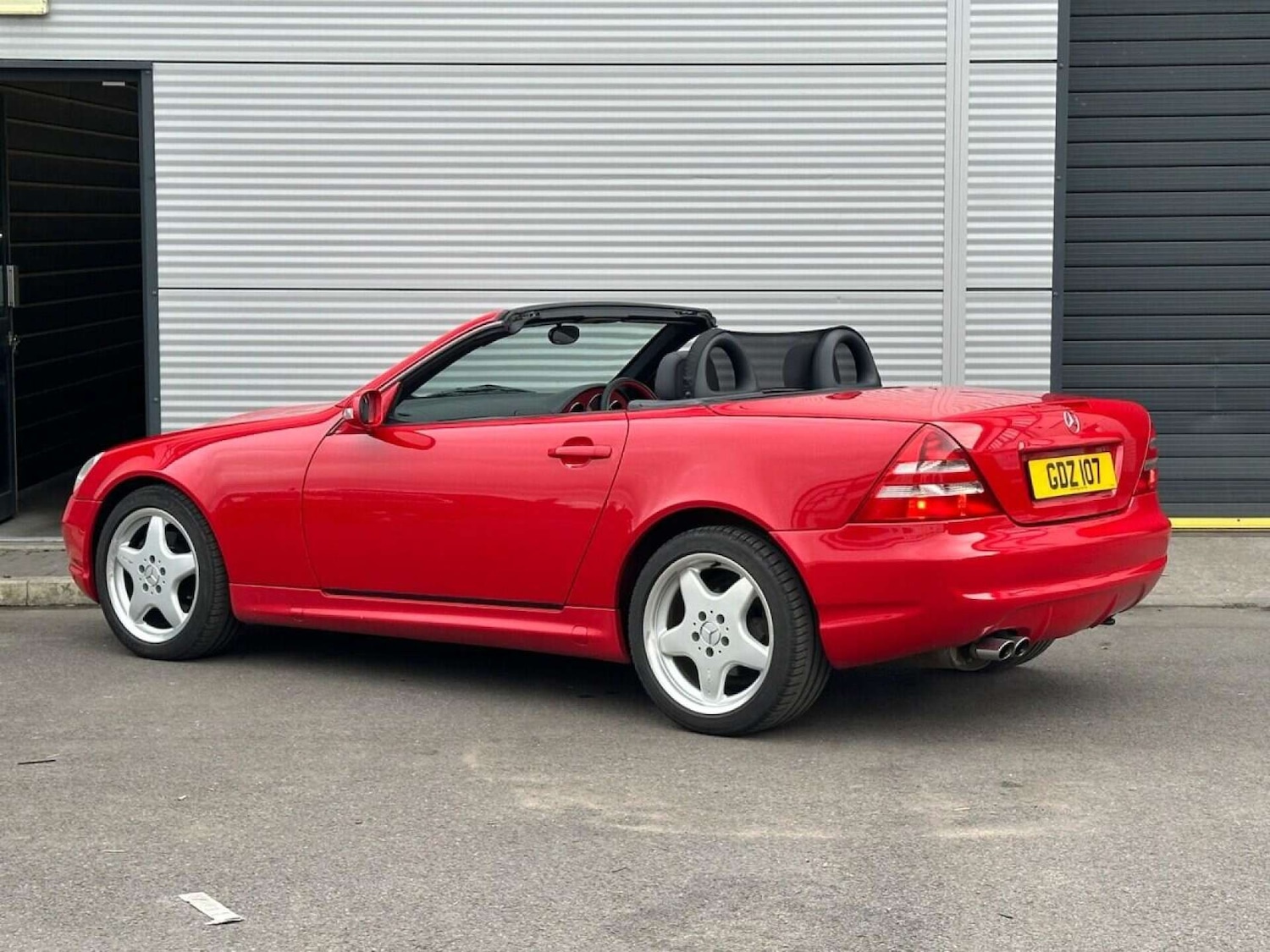 Used Mercedes-Benz SLK 2003 for sale - 76720229: Photo 11