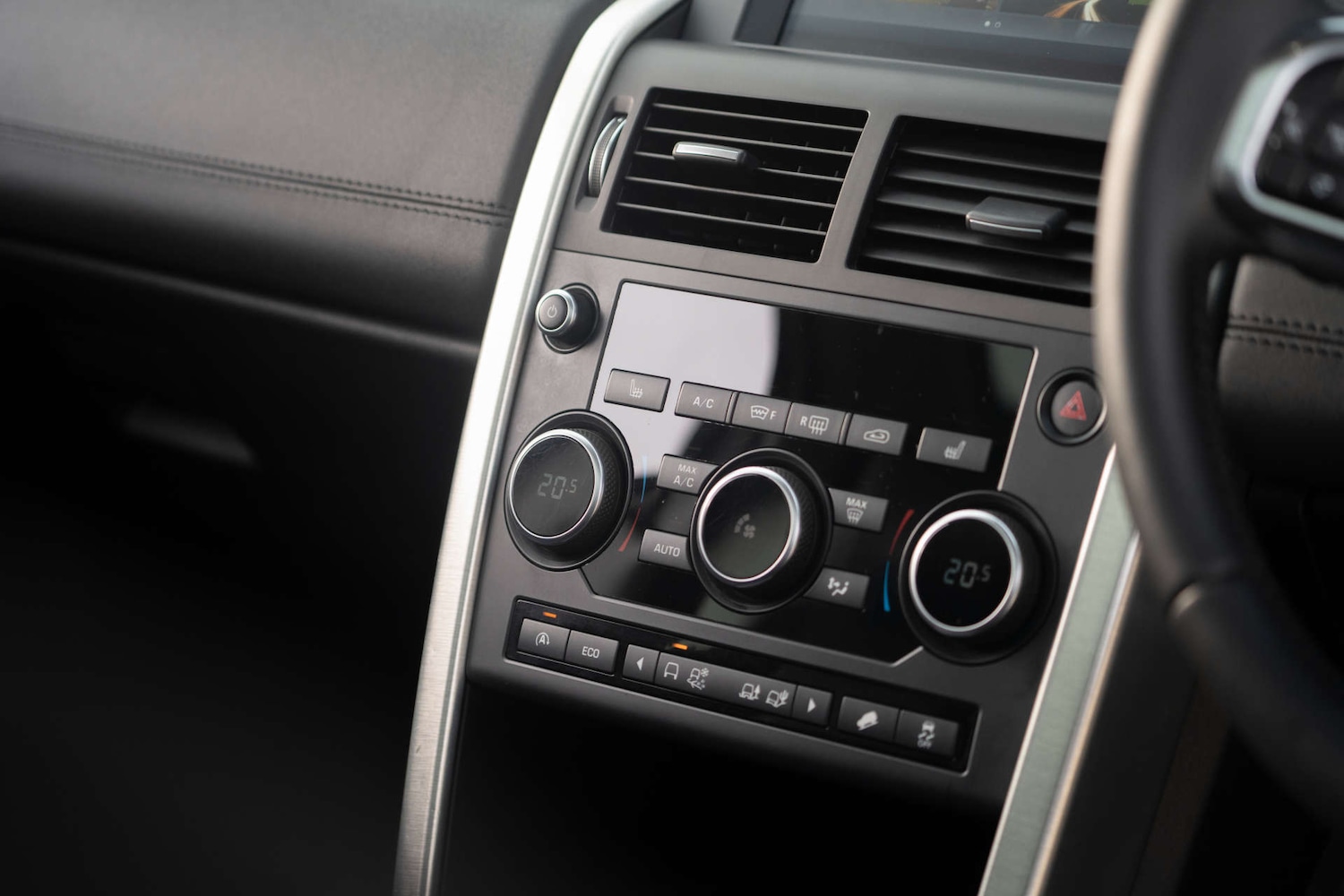 Used Land Rover Discovery Sport 2015 for sale - 76720214: Photo 11