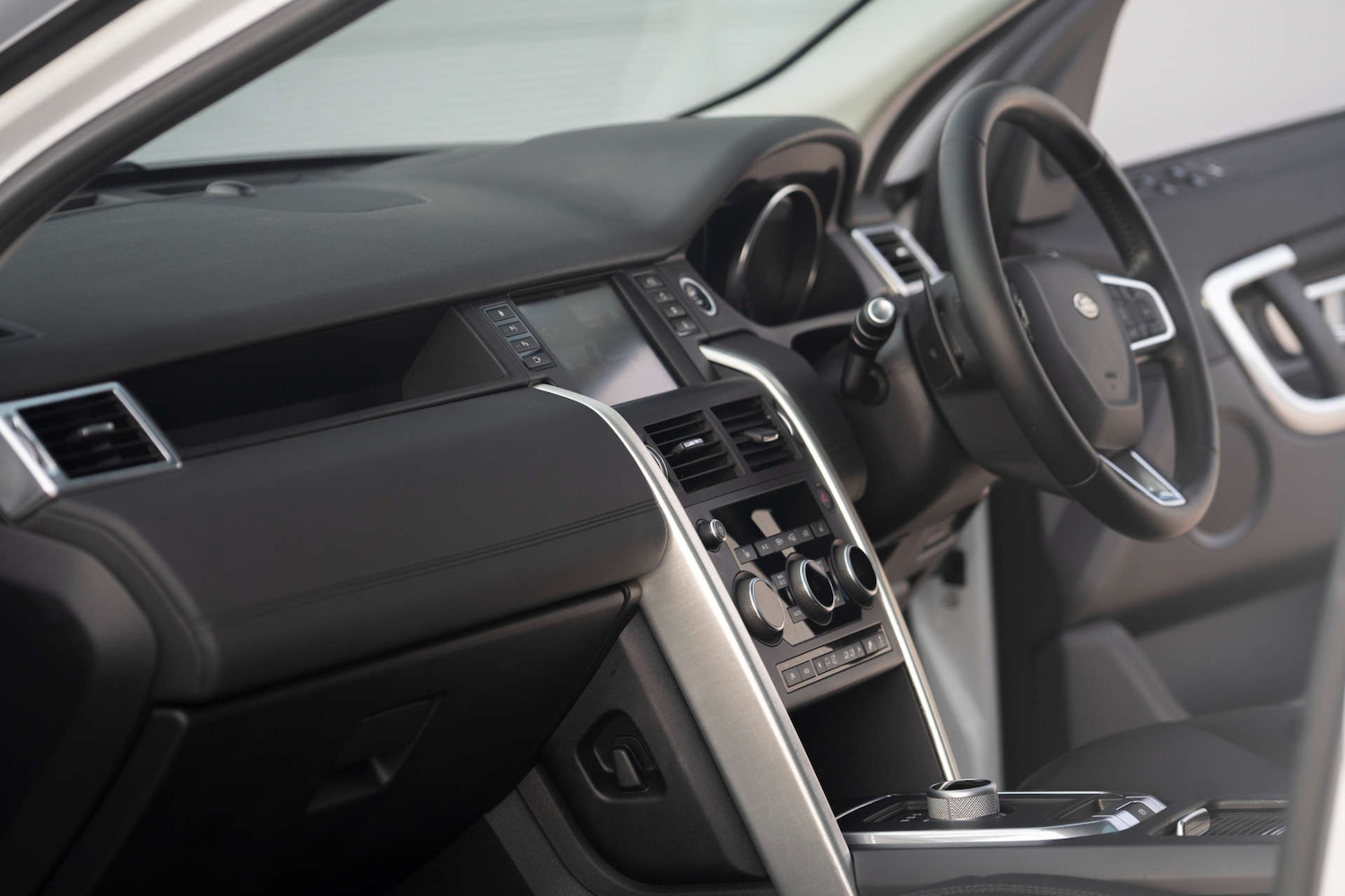 Used Land Rover Discovery Sport 2015 for sale - 76720214: Photo 15