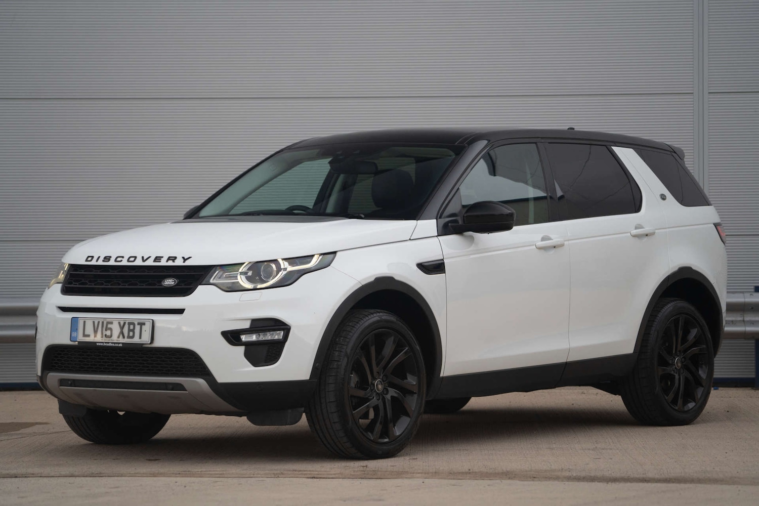 Used Land Rover Discovery Sport 2015 for sale - 76720214: Photo 2