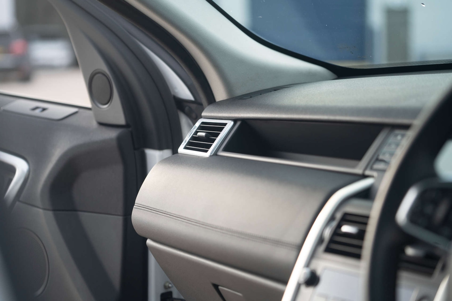 Used Land Rover Discovery Sport 2015 for sale - 76720214: Photo 24