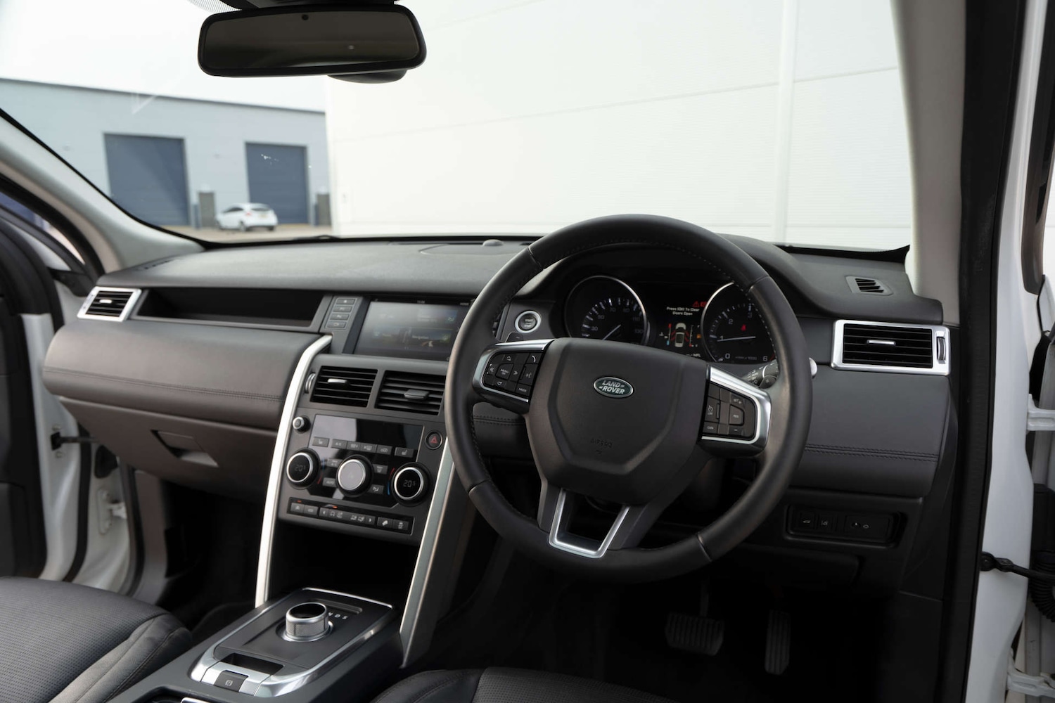 Used Land Rover Discovery Sport 2015 for sale - 76720214: Photo 26