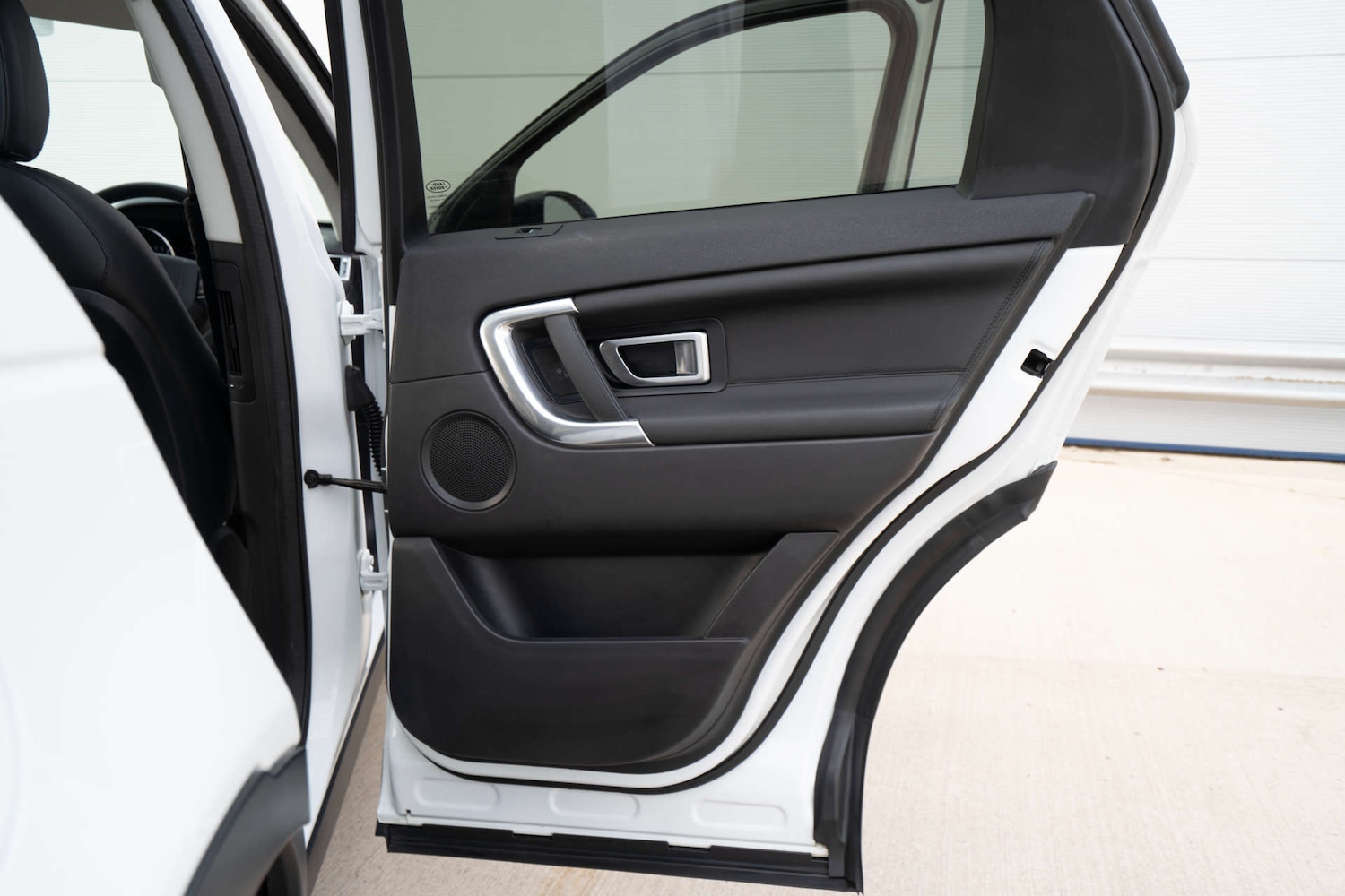 Used Land Rover Discovery Sport 2015 for sale - 76720214: Photo 27