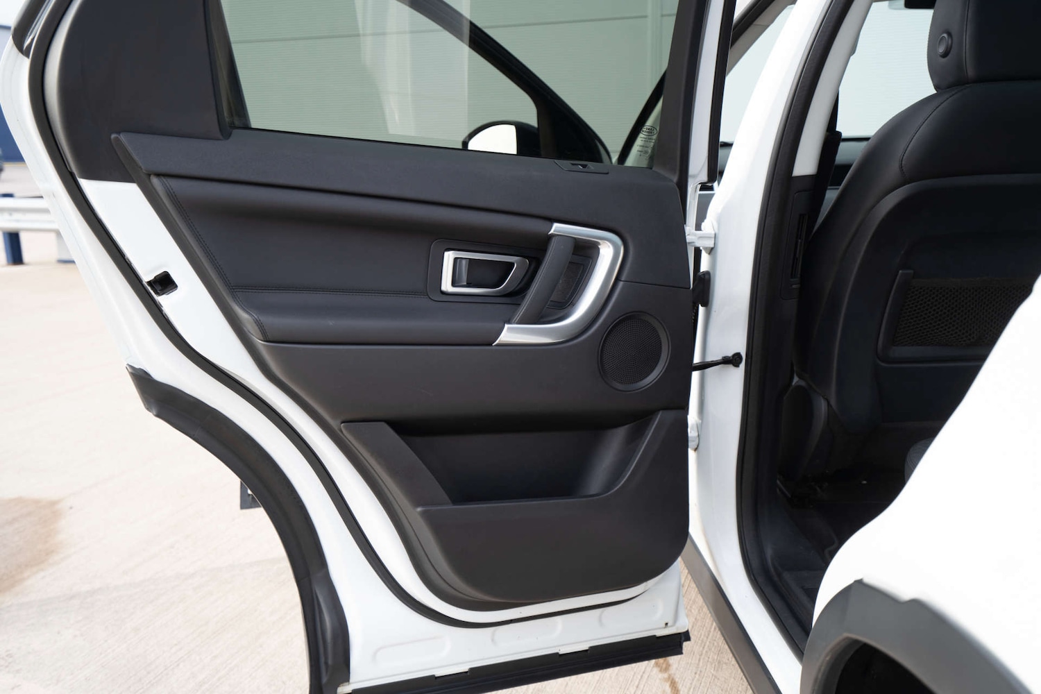 Used Land Rover Discovery Sport 2015 for sale - 76720214: Photo 28