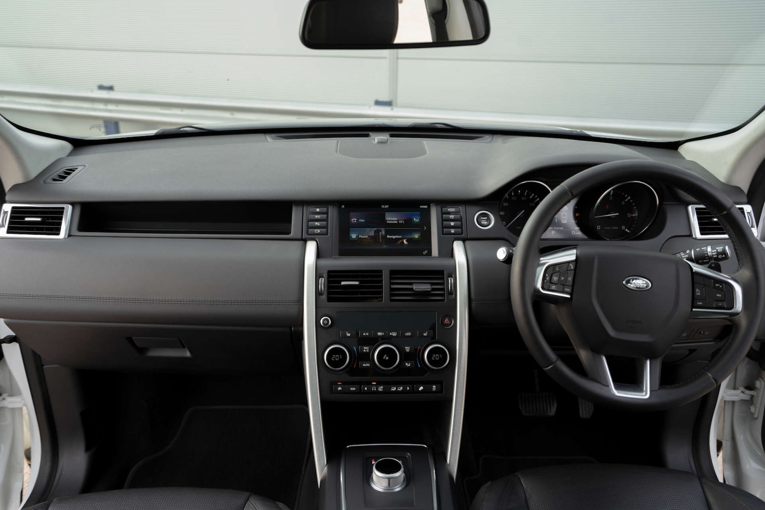 Used Land Rover Discovery Sport 2015 for sale - 76720214: Photo 30