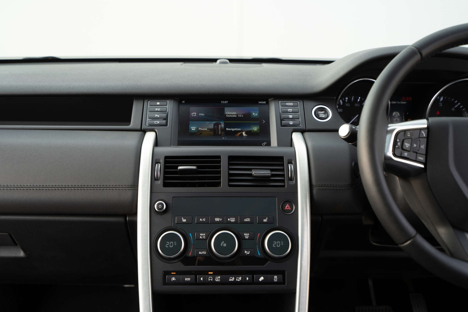 Used Land Rover Discovery Sport 2015 for sale - 76720214: Photo 31