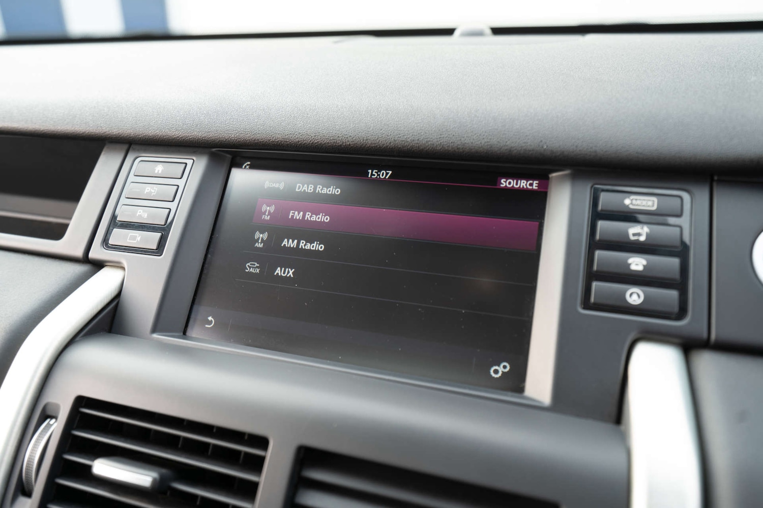 Used Land Rover Discovery Sport 2015 for sale - 76720214: Photo 35