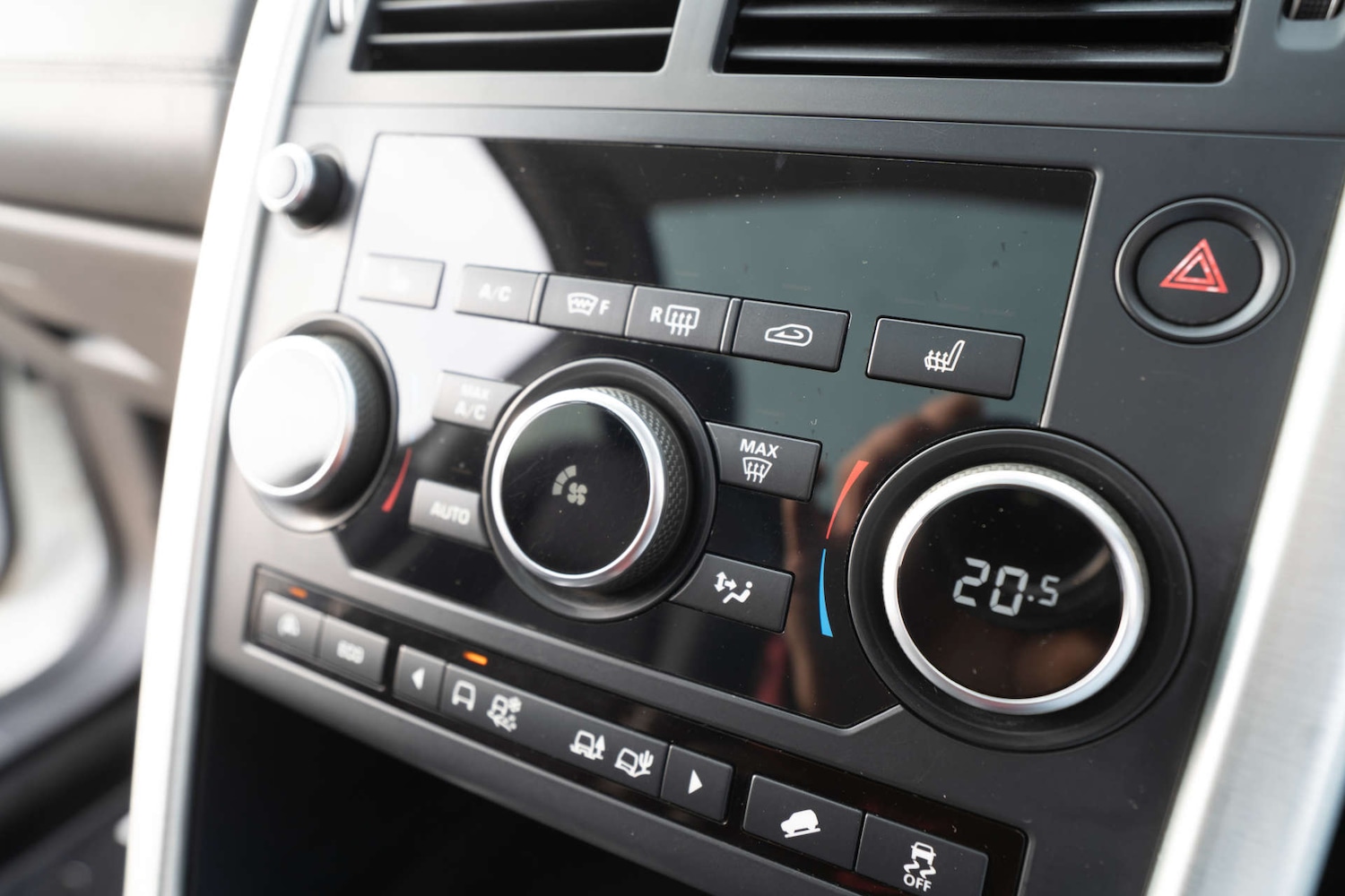 Used Land Rover Discovery Sport 2015 for sale - 76720214: Photo 36