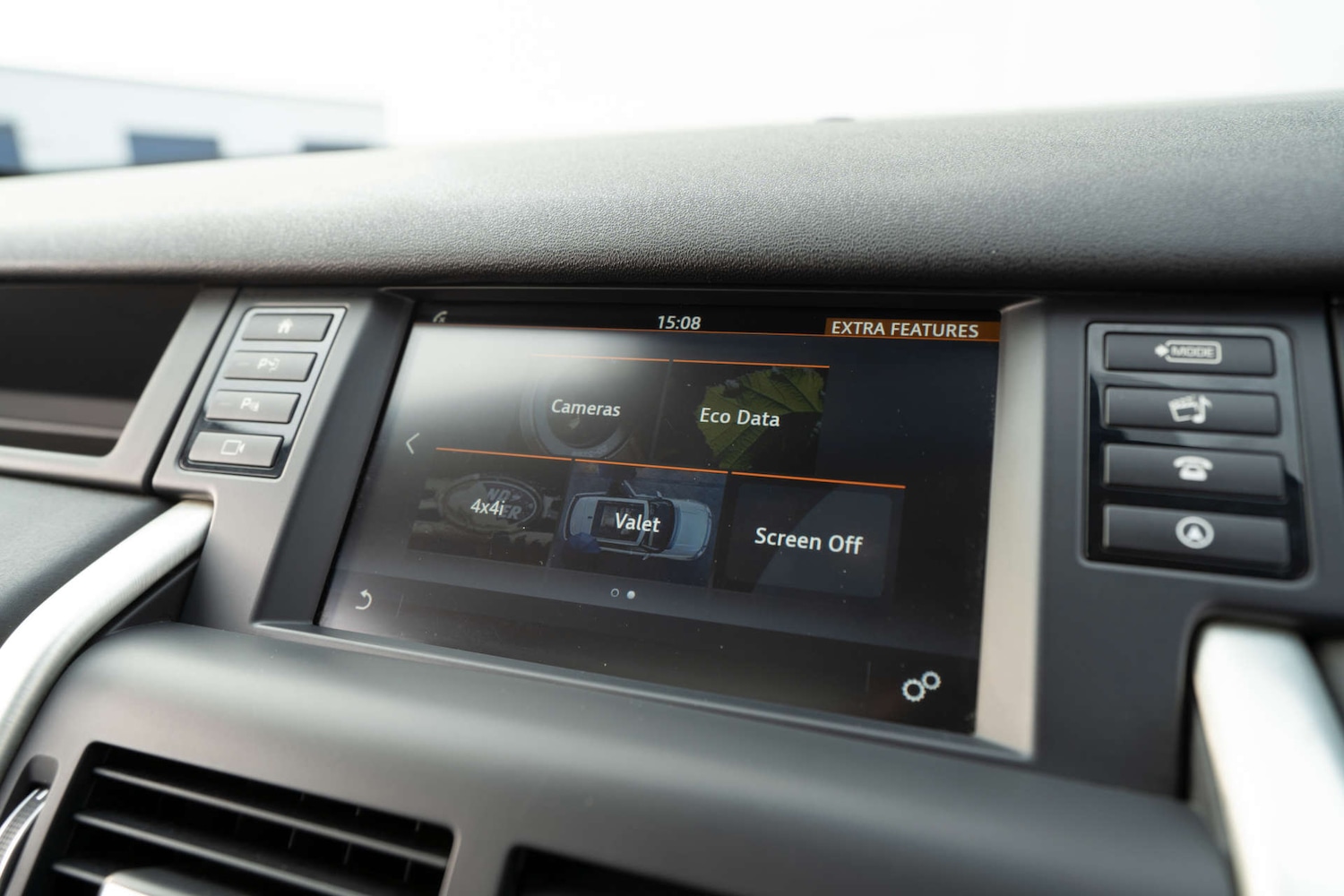 Used Land Rover Discovery Sport 2015 for sale - 76720214: Photo 37