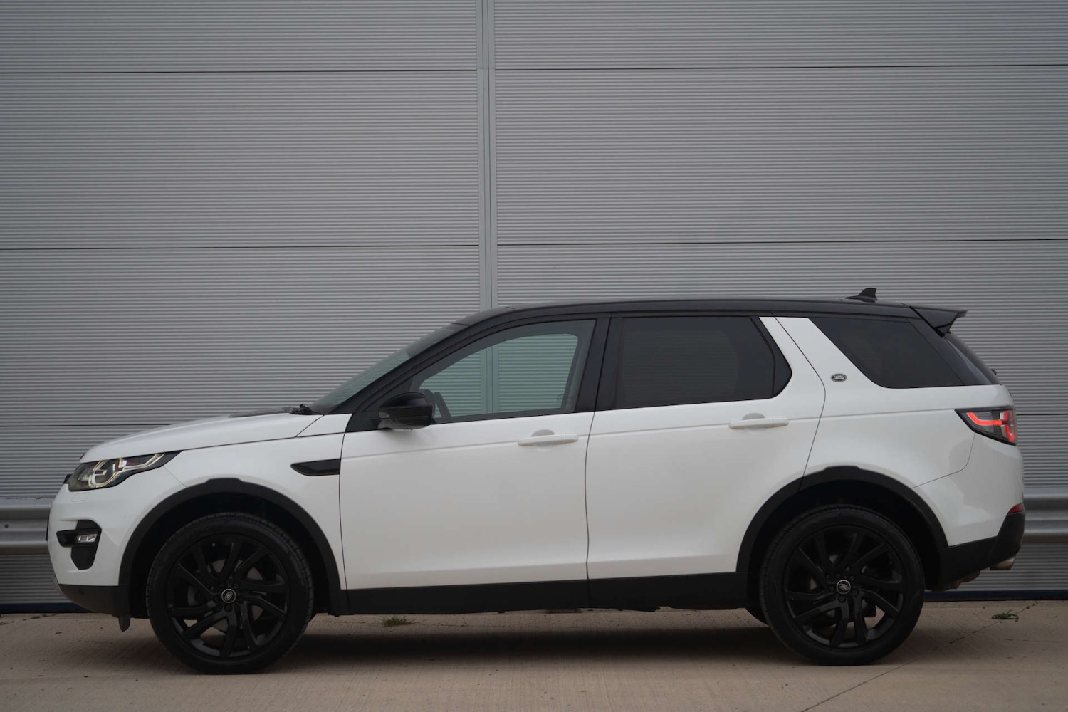 Used Land Rover Discovery Sport 2015 for sale - 76720214: Photo 68