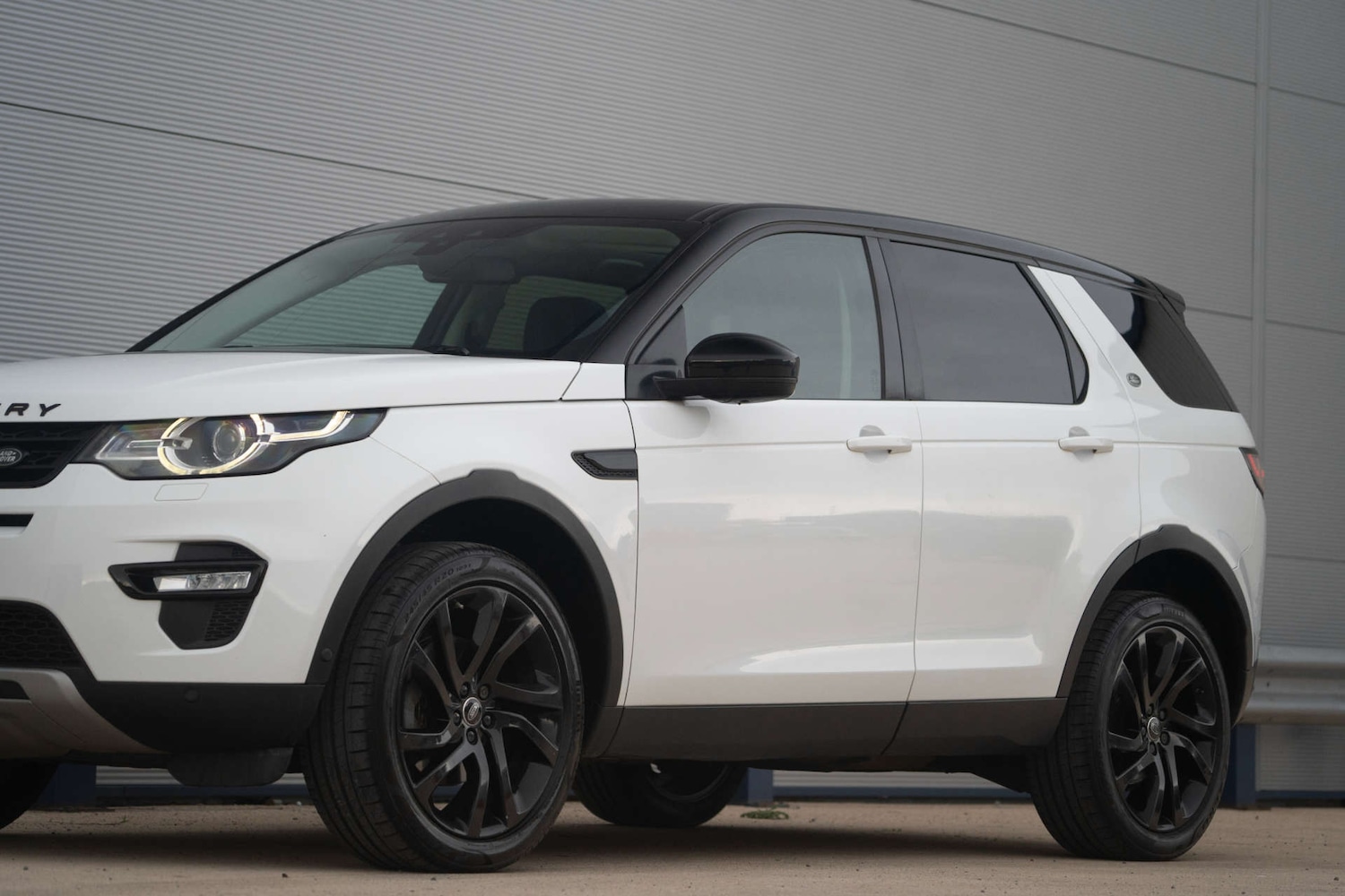 Used Land Rover Discovery Sport 2015 for sale - 76720214: Photo 69