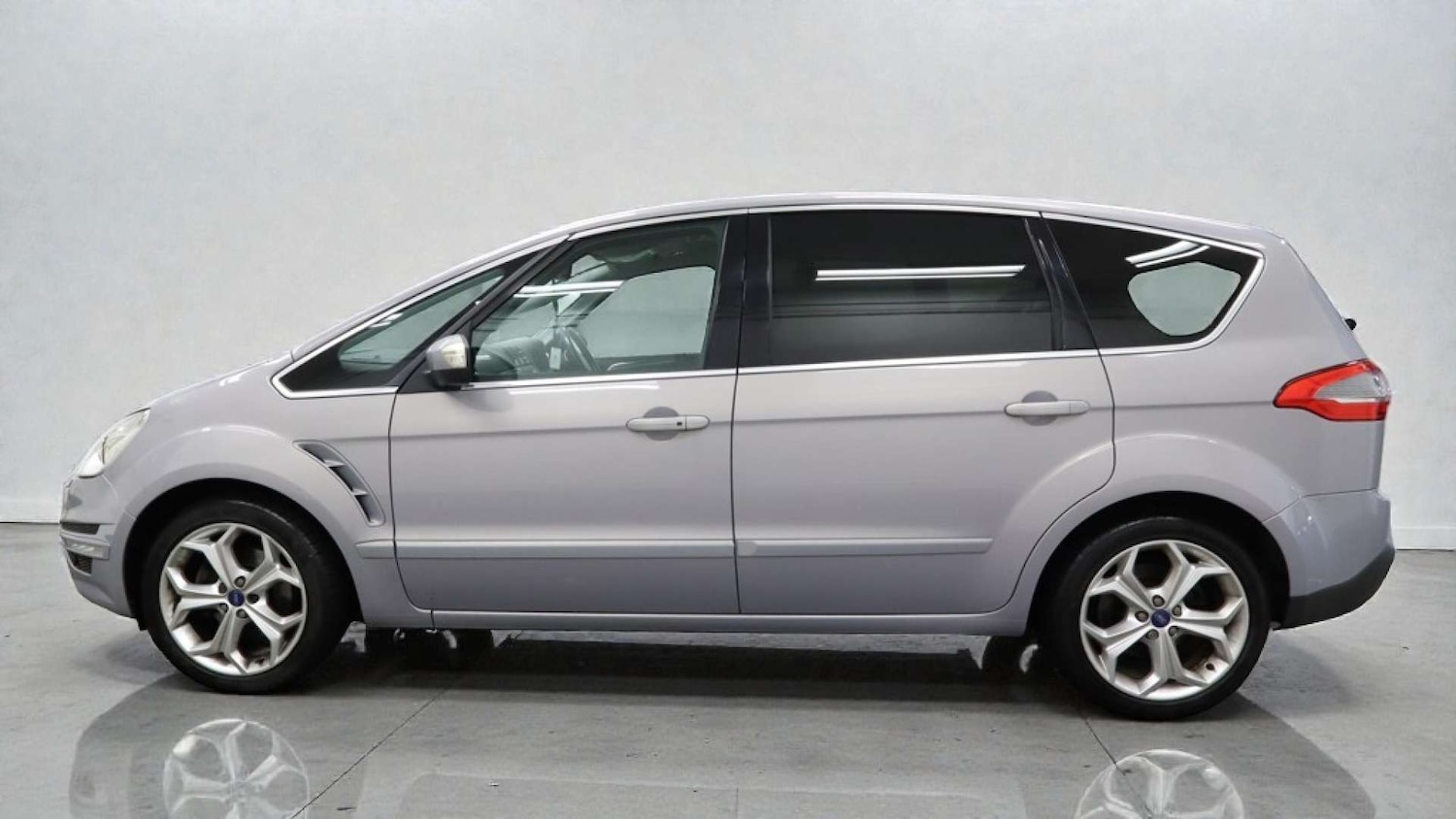 Used Ford S-Max 2014 for sale - 77187827: Photo 11