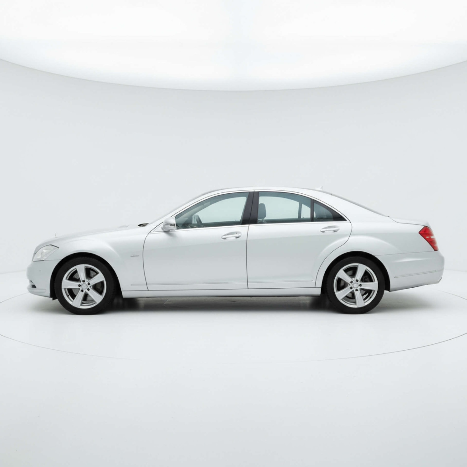 Used Mercedes-Benz S Class 2010 for sale - 77545048: Photo 5