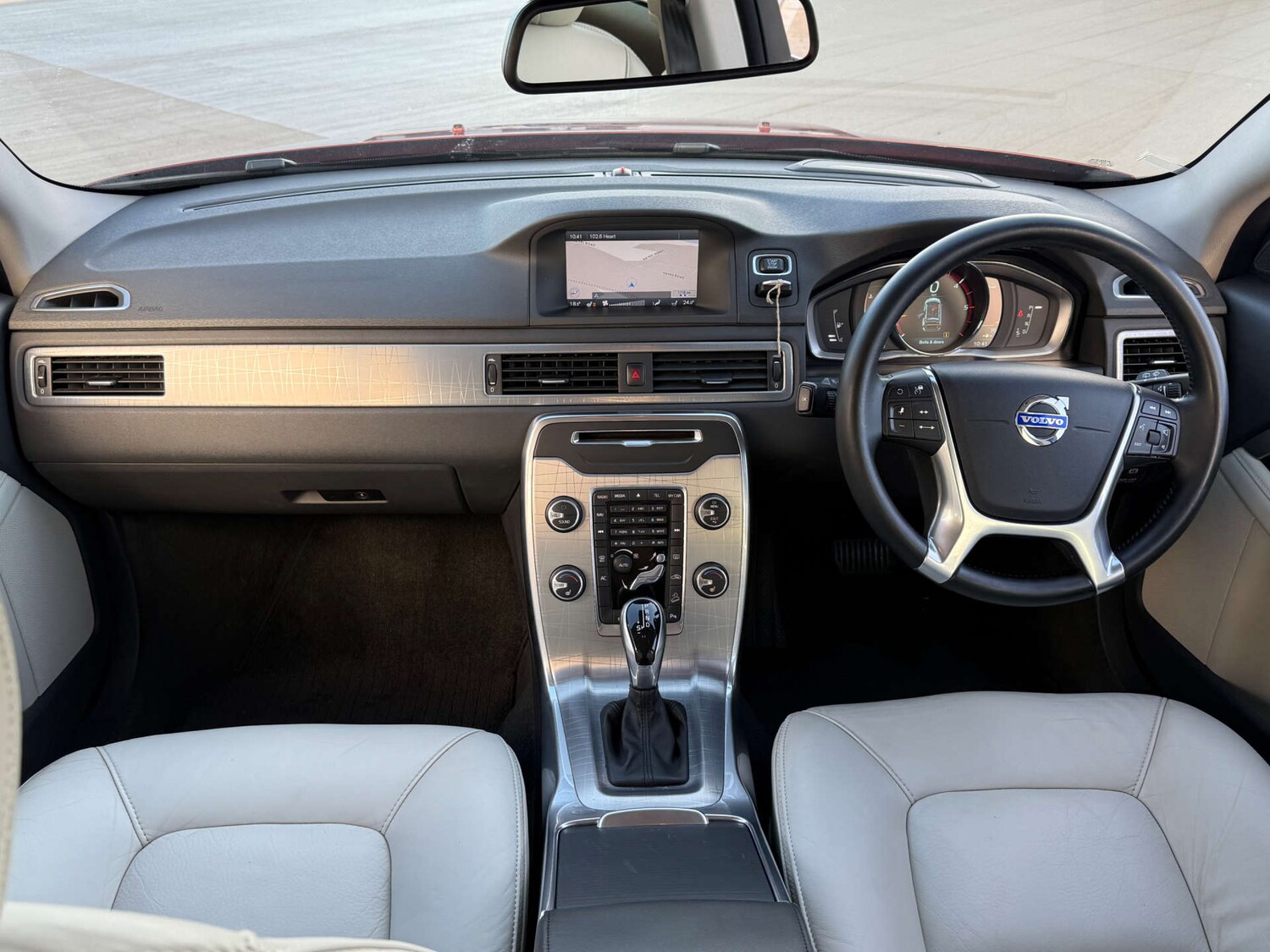 Used Volvo XC70 2014 for sale - 76830214: Photo 15