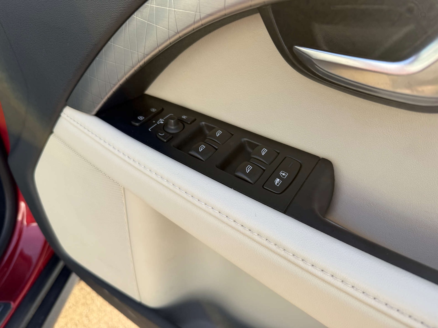 Used Volvo XC70 2014 for sale - 76830214: Photo 24