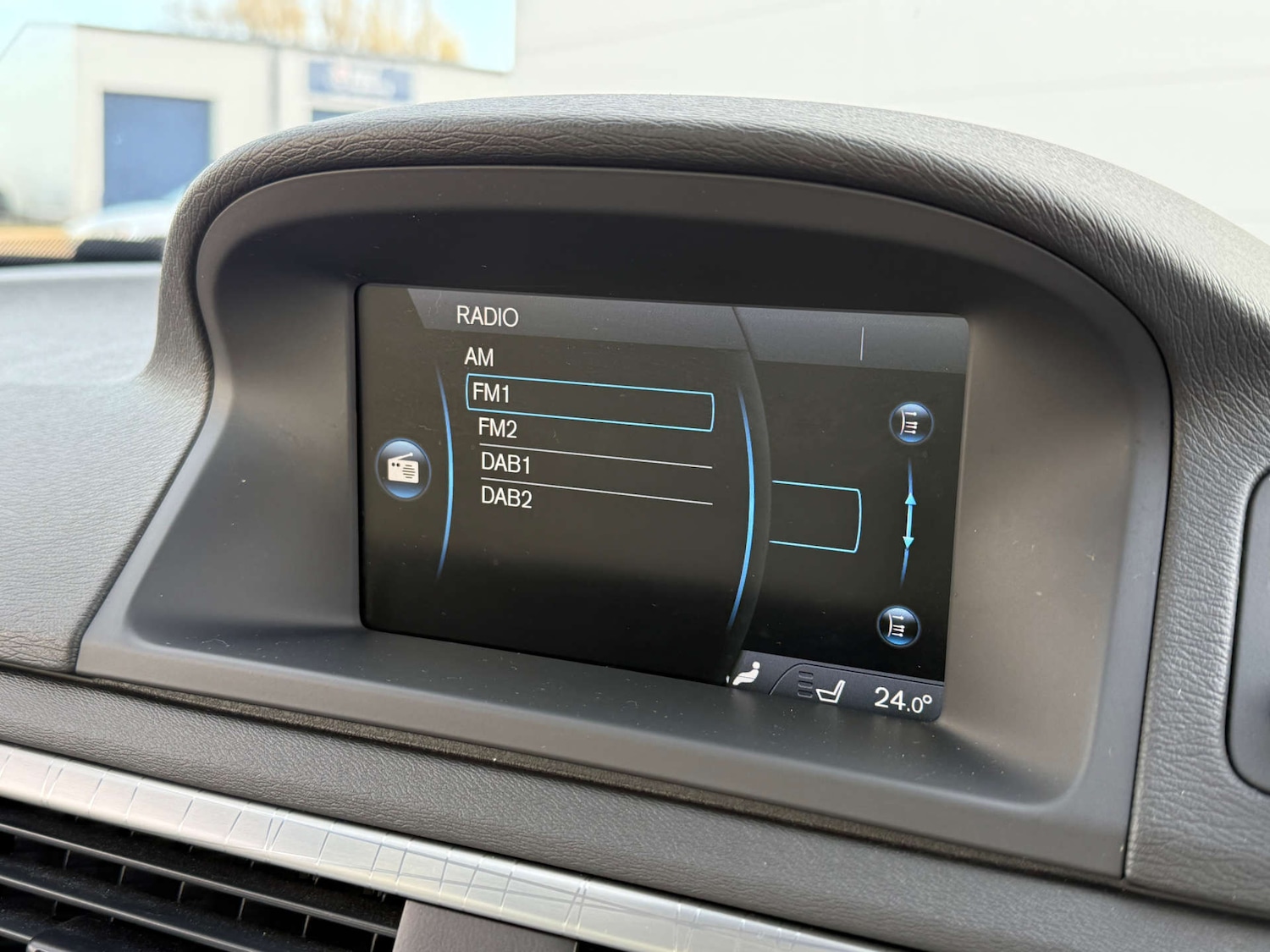 Used Volvo XC70 2014 for sale - 76830214: Photo 34