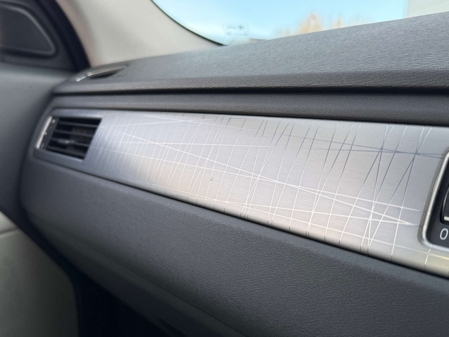 Used Volvo XC70 2014 for sale - 76830214: Photo 39