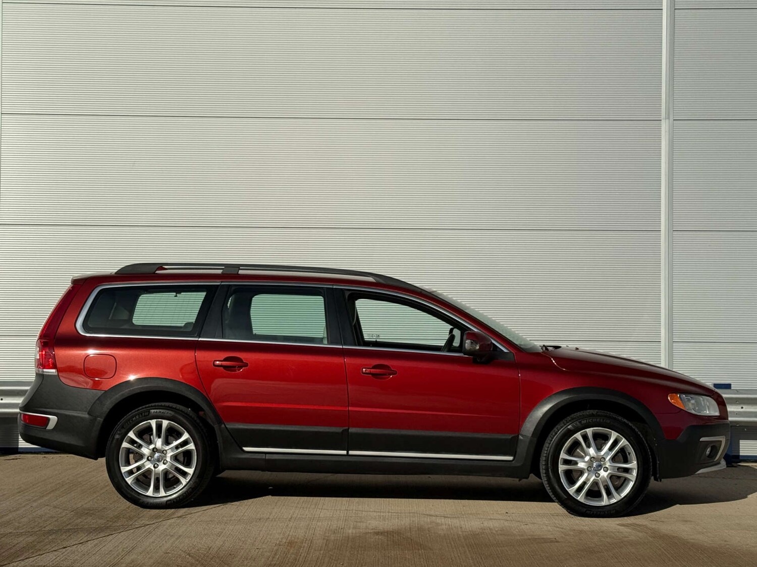 Used Volvo XC70 2014 for sale - 76830214: Photo 53