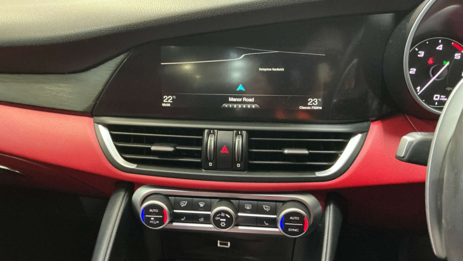 Used Alfa Romeo Giulia 2017 for sale - 77446342: Photo 9