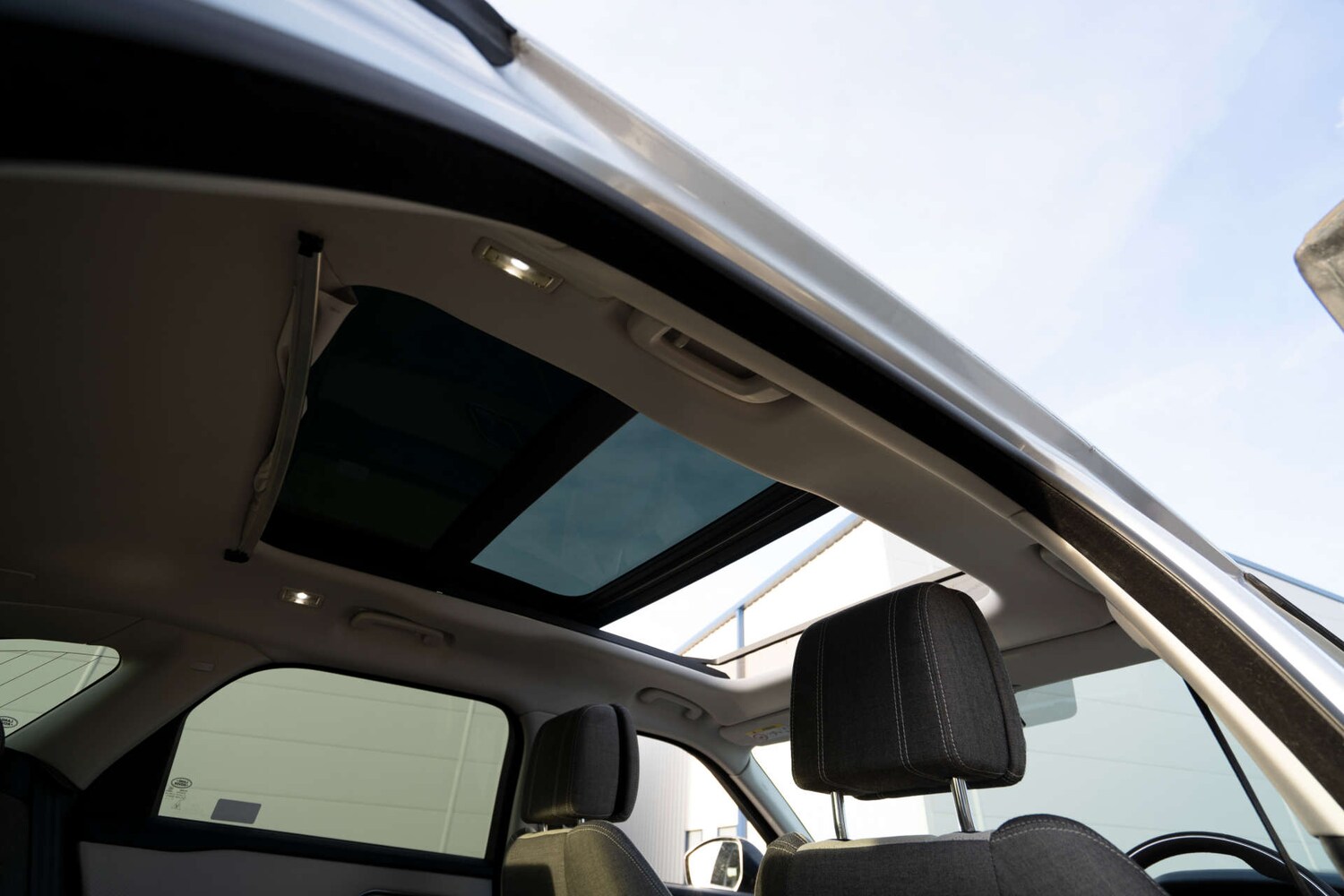 Used Land Rover Range Rover Velar 2017 for sale - 77845589: Photo 21