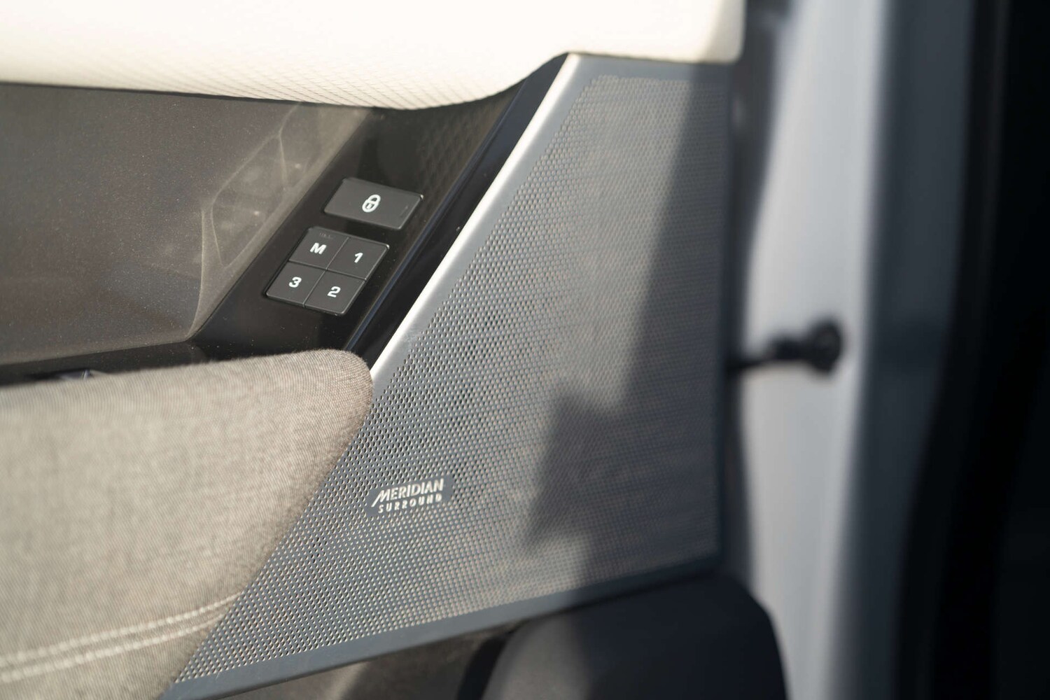 Used Land Rover Range Rover Velar 2017 for sale - 77845589: Photo 30